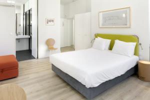Lisbon Serviced Apartments - Ascensor Da Bica Bagian luar foto
