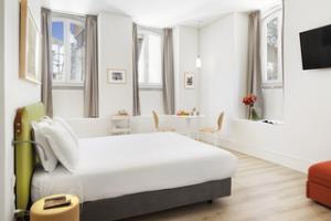 Lisbon Serviced Apartments - Ascensor Da Bica Bagian luar foto
